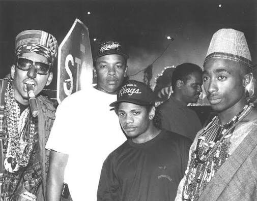 ONE PHOTO, FOUR LEGENDS, ONE ERA THAT CHANGED HIP-HOP 🔥👑
