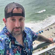 Where to find a replacement dog bone for Helion Invictus and is the ESC  supposed to blink constantly off throttle?