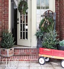 100 Best Porch Christmas Decorations In 2020 Christmas Porch Decor Diy Christmas Decorations Easy Christmas Decorations Diy Outdoor