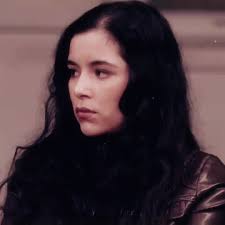 someone told me to edit her but i can’t remember who sorry !!!