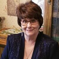 Elaine Reaves's Instagram, Twitter & Facebook