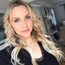 Linder Smith (@LinderSmith18)