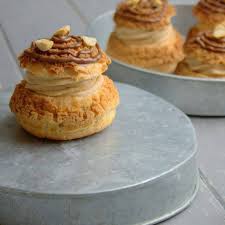 Choux A La Creme Mousseline Pralinee Et Ganache Chocolat Au Lait Et Praline Le Coin Cuisine Choux A La Creme Gateaux Et Desserts Ganache Chocolat Au Lait