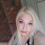 Kari Castleberry's Instagram, Twitter & Facebook