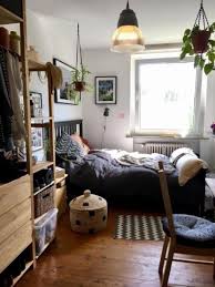 Schones 12 M Zimmer In Madels Wg Direkt Am Z Campus Wg Gottingen Weende Room Boho Zimmer Zimmer Einrichten Und Studenten Zimmer