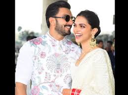 Deepika Padukone Removes Ranbir Kapoor Tattoo After Wedding Deepika Hides Ranbir Tattoo At Airport Before Reception Filmibeat Deepika padukone & ranbir kapoor.