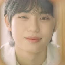 𝐤𝐢𝐦 𝐬𝐮𝐧𝐠𝐲𝐞𝐨𝐧 🖤】 (@sungyeoncentric) • Instagram photos and videos