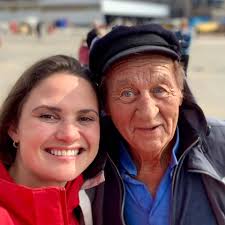 Kari nessa nordtun (født 7. Fikk Meg En Hjertevenn Pa Apen Dag Pa Kari Nessa Nordtun Ordforer I Stavanger Facebook