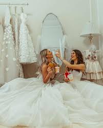 Trying On Wedding Dresses With Your Bestie Is Such A Fun Will Make For Unforgettable Memories Funny Wedding Pictures Bride Friend Indian Wedding Pictures