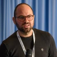 1100+ perfiles de «Passarelli»