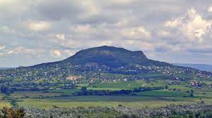 Hegy, erdő, erdészet, extinct volcano (en). Szent Gyorgy Hegy Kirandulastippek