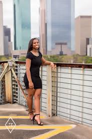 Cool Places To Take Senior Pictures In Houston Tomayia Colvin Photography Cool Senior Pictures Senior Pictures Indoor Senior Pictures