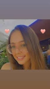 Jenna Hennessey's Instagram, Twitter & Facebook