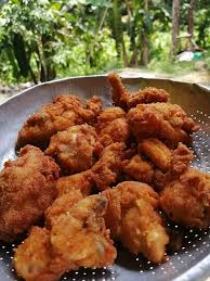 Kehadiran menu ini di meja makan akan membuat makan lebih nikmat. Resipi Ayam Goreng Yang Sedap Dan Senang Khas Buat Penggemar Kfc Ini Raih 2 5k Shares
