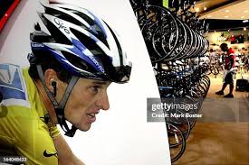 356 Children Of Lance Armstrong Stock Photos, High-Res Pictures, and Images 