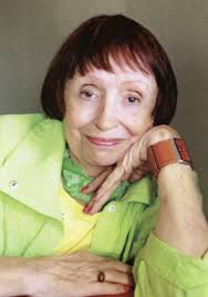 Evelyn Maye's Instagram, Twitter & Facebook