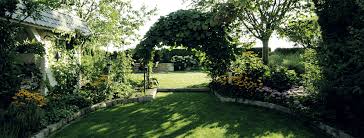 Einen stilvollen blumengarten anzulegen, gilt als königsdisziplin der kreativen gartengestaltung. Gartenplanung Garten Ideen