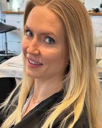 Teri Kaplan's Instagram, Twitter & Facebook