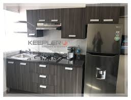 Las cocinas integrales son una opción muy acertada para las cocinas modernas. Cocina Integral Moderna En Un Solo Tono Cocinas Integrales Modernas Cocinas Pequenas Cocinas Pequenas Modernas