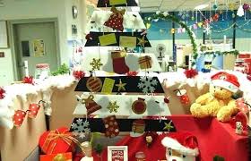 Top 25 cubicle christmas decorations ideas.christmas suggestions for presents can vary from home d cor to… Christmas Decor Themes Whaciendobuenasmigas
