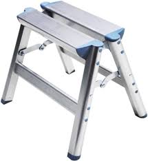 The hardwood step stool has two steps which are securely joined to the sides by a combination of rebates and screws. Top 10 12 Inch Step Stools Of 2021 Best Reviews Guide
