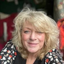 Susie Ruth Hammond (@susiehammondart)