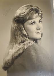 Tanya Deleon's Instagram, Twitter & Facebook