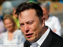 Le premier milliardaire américain officiellement reconnu comme tel est john d. Pour Elon Musk Il Est Moins Stupide D Investir Dans Le Bitcoin Que De Detenir Du Cash