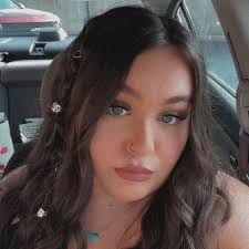 Where's the best place to get lashes done in Lee's Summit?