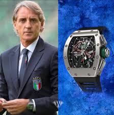 Roberto mancini is back on home turf after this exclusive richard mille design makes it possible to effectively adapt rewinding of the mainspring to. Roberto Mancini Richard Mille Rm 11 01 Winding Flyback Superwatchman Com