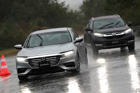 Anyone around who is using honda insight hybrid 2010? Topgear 2019 Honda Insight Cr V Hybrid Driven No Gearbox No Problem