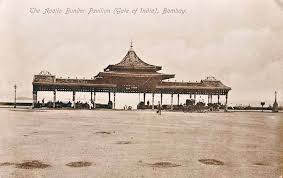 Apollo Bunder once Bombay's harbour ...
