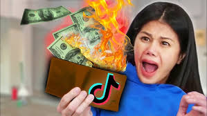 Guess the YouTuber Challenge