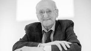 Alfred biolek was a german entertainer and television producer. Ucsb6eovk Plum