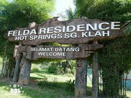 Self parking (subject to charges) is available onsite. Bercuti 2h1m Di Felda Residence Hot Springs Sungkai Perak Budak Bandung Laici