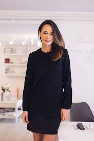 Her birthday, what she did before fame, her family life, fun trivia facts, popularity rankings, and more. ØªÙˆØ²ÙŠØ¹ Ø§Ù„Ø¹Ù…Ù„ Ø¹Ø¯ÙˆØ§Ù†ÙŠ Andreea Raicu Rochii Shop Darta Cargo Com