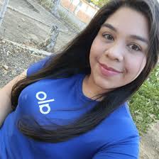 Gary Sanchez continues his hot hitting with a big hit to give the Yankees a  2-1 lead.