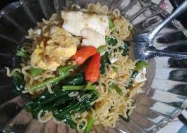 Mie nyemek pedas khas jawa yang mantap dan lezat! Resep Mie Goreng Nyemek Ala Saya Indomie Paling Dicari Akusukamasak Com