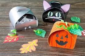 From teens and adults visiting spooky, scary haunted houses to the family tradition of watching it's the great pumpkin, charlie brown, halloween is loved by all ages. Diy Halloween Gift Box Tutorial Includes Halloween Box Template