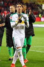 Borussia mönchengladbach wird in der aktuellen saison von puma ausgestattet. Borussia Monchengladbach Darum Trug Yann Sommer Das Heimtrikot