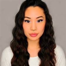 Jackie Macomber's Instagram, Twitter & Facebook