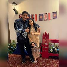 Senang bertemu dengan Mas AHY, Senior Bang Surya Paloh, Bapak Hashim dan  juga Bapak Budi Karya dan bersama dengan Donny Bos Standard Chartered  ditemani anakku Amaris dalam Acara The Birthday Party Of