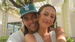 'Bachelor in Paradise' Couple Abigail Heringer & Noah Erb Marry in Tulsa  Wedding