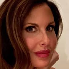 Honored to be recognized by Corcoran for my 2022/2023 achievements. Always  grateful to my clients for continued patronage and to my East End  colleagues for our working together. Special thanks to my