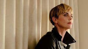 Charlize theron ретвитнул(а) vanity fair. Charlize Theron Uber Die Kontroversitat Ihrer Rolle In Bombshell Und Wie Metoo Hollywood Verandert Vogue Germany