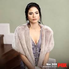 Lale Sarihan Yine Dusman Catlatacak Anlasilan No309 Sendegelfoxa Fox Foxturkiye Yenibolum Carsamba Dizi Unluler Kiyafet Guzellik