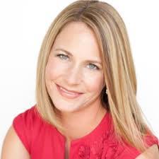 Lisa Chelini's Instagram, Twitter & Facebook