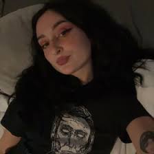 Salome Sanchez (salomeispeace)