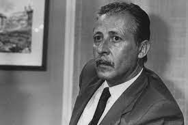 Borsellino's daughter refers to pietro giammanco, who died in december 2018, a former head of the public prosecutor's office of palermo from 1990 to 1992, then resigned and moved to the cassation court a few months after the killing of paolo borsellino, when eight deputy prosecutors had launched an appeal threatening to resign from the. Perche Fu Ucciso Paolo Borsellino Ora Lo Sappiamo Ma Non Perche Non Si Indago Il Riformista