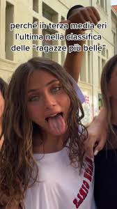 Classifica ragazze: perché in terza media eri l'ultima nella classifica  delle 'ragazze più belle'